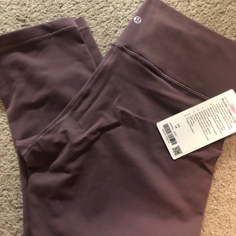 Lululemon Wunder Under Crop